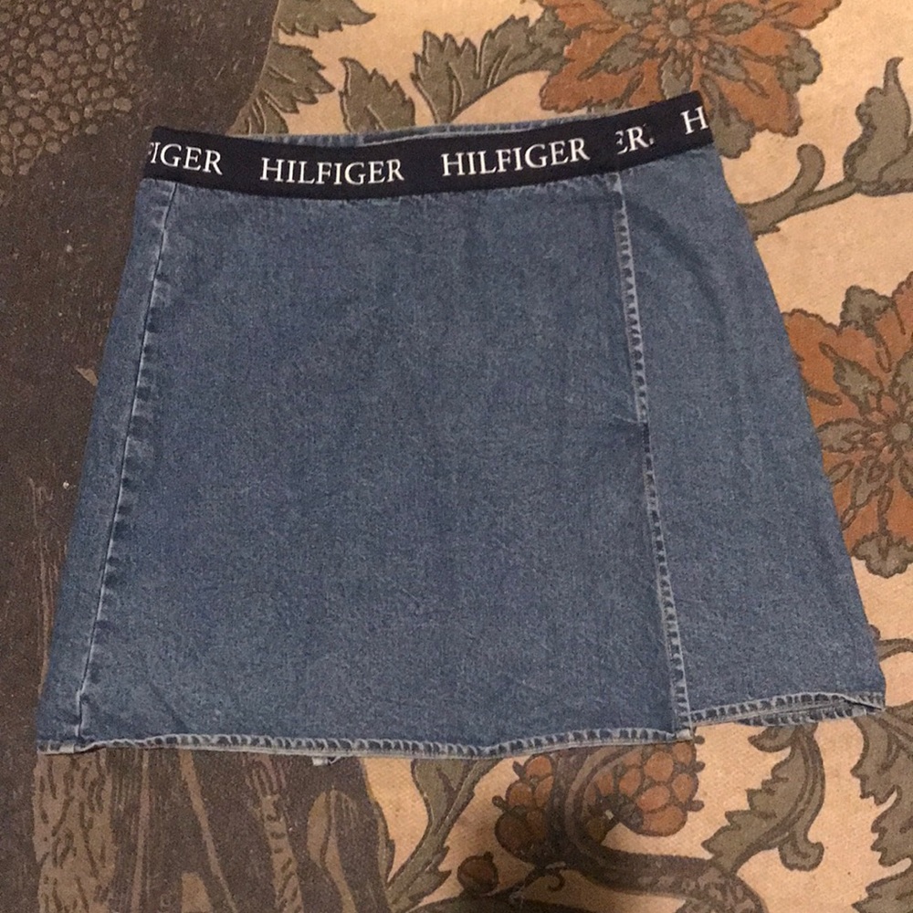Tommy Hilfiger denim skirt